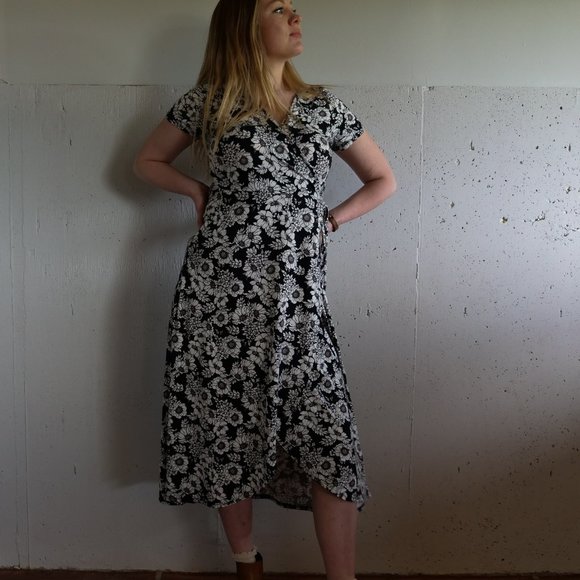 Womens Size M Floral Spring Midi Wrap Dress - Picture 8 of 10